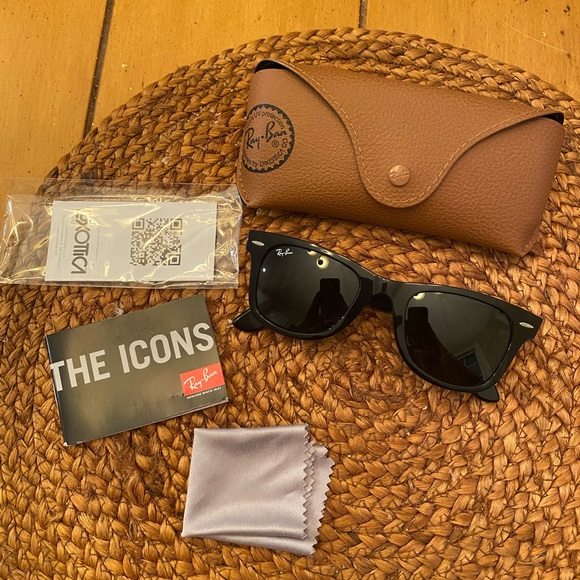 Ray-Ban Other - Ray Ban Original Wayfarer Classic